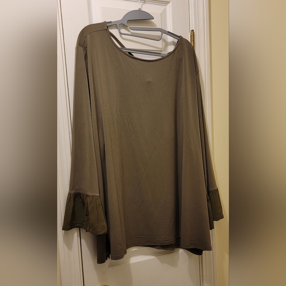 THE LIMITED COLLECTION 3X Olive Green, Womens Long Sleeve Blouse, Open Back NWT
